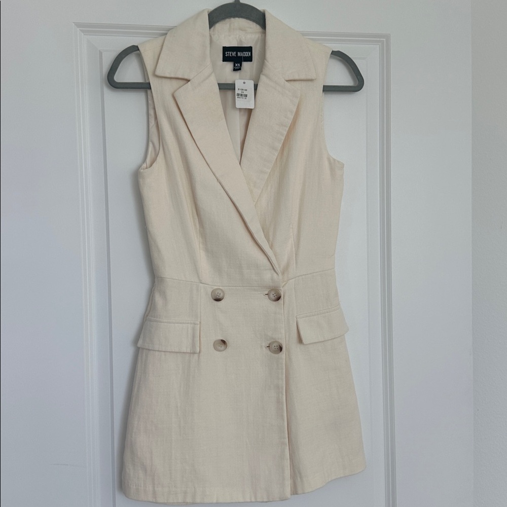 Steve Madden Cream Blazer Dress with shorts NWT
